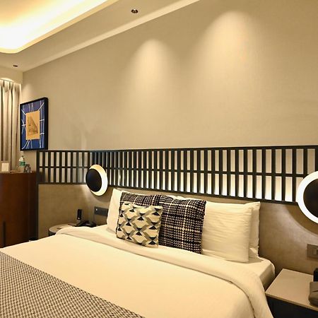 The Landmark Towers Kanpur Exterior photo